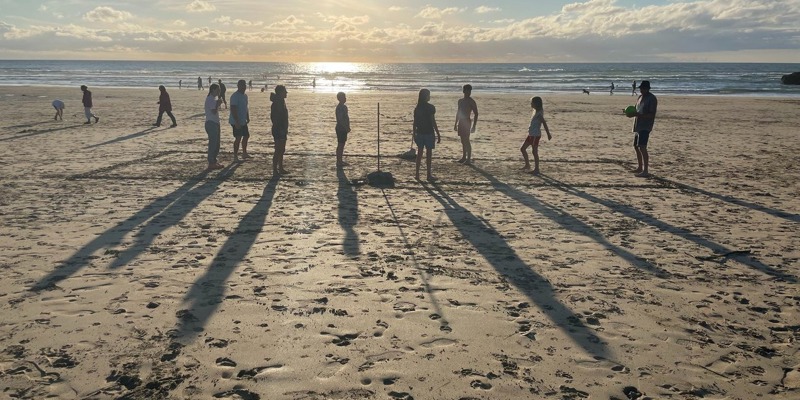 How to Plan the Perfect Group Beach Holiday in Porthtowan (For Up to 12 Guests)