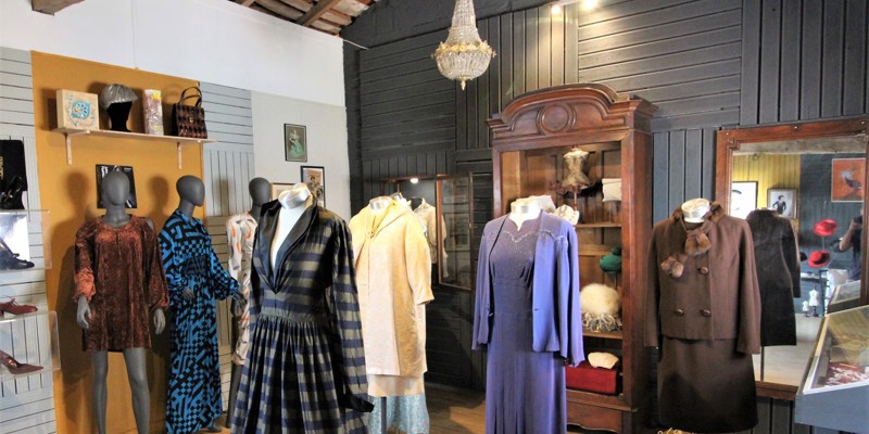 The Vintage Fashion Museum at Beaux Souvenirs: A Hidden Gem in the Dordogne