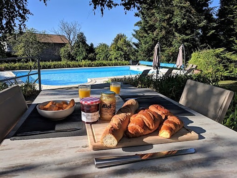 Breakfast on the patio at the gite Beaux Souvenirs, Mialet, Dordogne