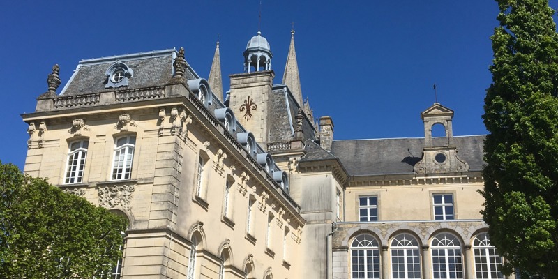 Self-Guided Walk in Coutances