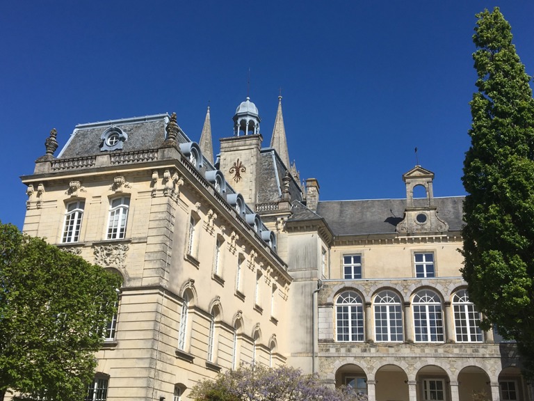 Self-Guided Walk in Coutances