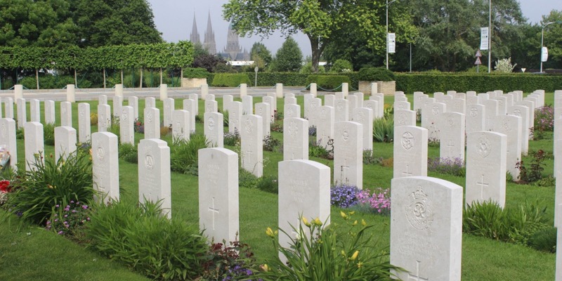Visiting the Bayeux War Cemetery and Memorial