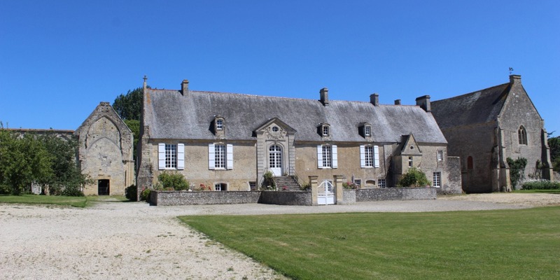Longues-sur-Mer Abbey