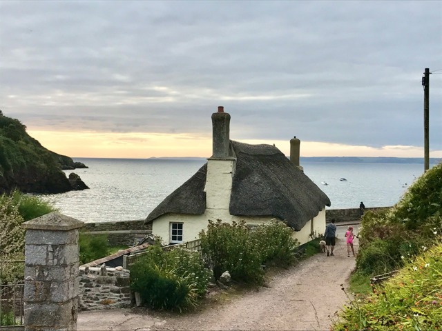 thatch cottage at hope cove