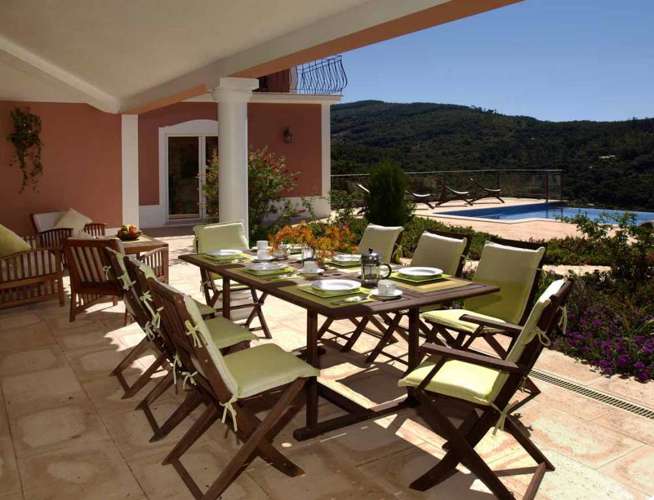 Exclusive villa rental in Algarve, villas with pool for rent in Portugal
