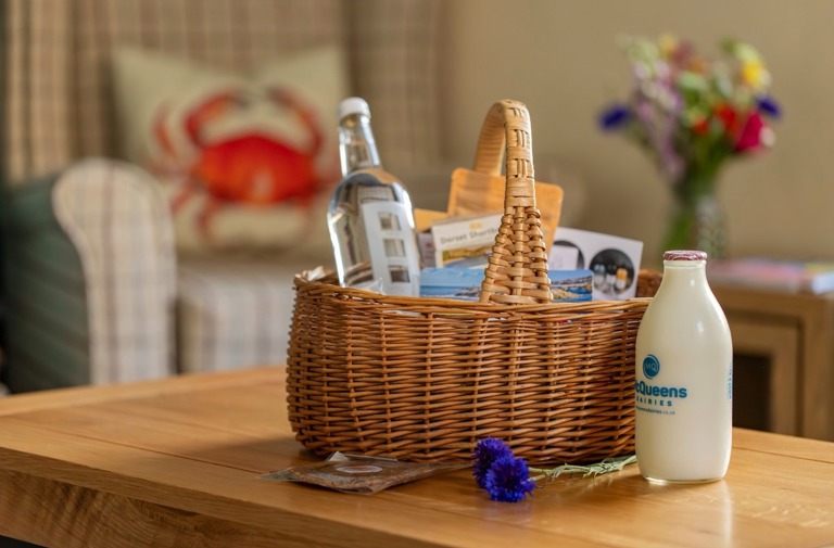 Eco-Friendly Travel: How to Enjoy a Sustainable Stay on the Jurassic Coast