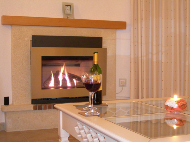 Contemporary gas fireplace in the lounge