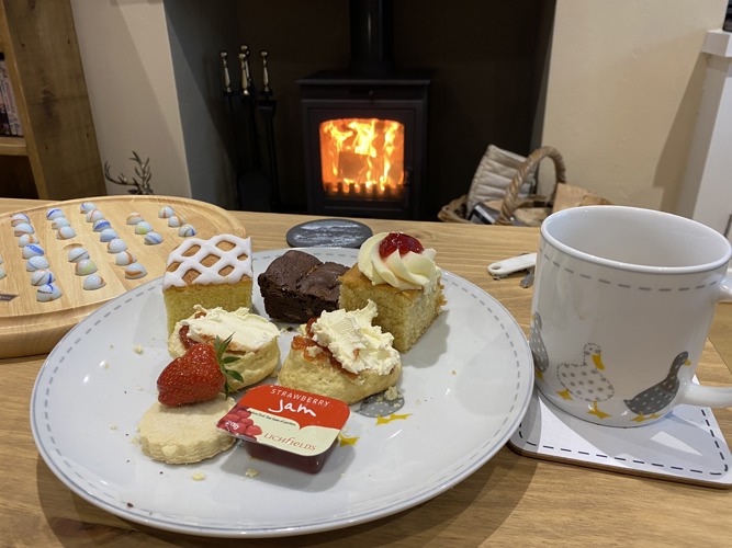 afternoon tea treats snacks relax cakes