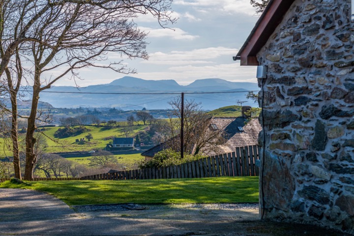 Views from Glas y Dorlan cottage