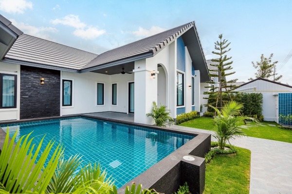 pool villa